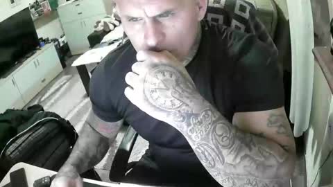 cikakure16081976 online show from November 2025 04:51:01 PM