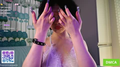   L  online show from March 2026 05:00:02 AM