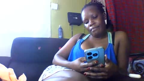 Snapshot of cinddy_14 chatting on January 2025 05:53:01 AM cinddy 14 online show from January 2025 05:53:01 AM