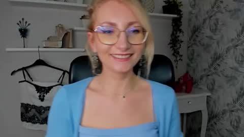 Cinderella online show from March 2026 06:52:02 AM