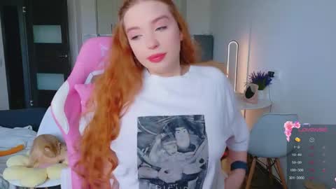 Snapshot of cinnabongirls chatting on June 2026 01:02:01 PM Maddy online show from June 2026 01:02:01 PM