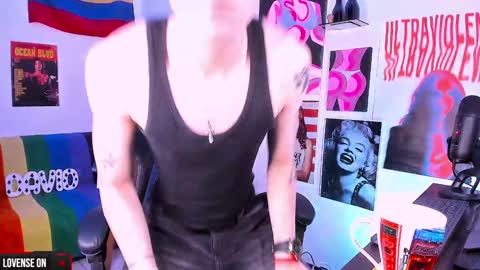 Snapshot of cinnamon_boyxxx chatting on December 2024 05:16:01 AM David     Independent Model online show from December 2024 05:16:01 AM