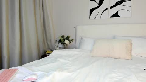 Snapshot of cinnamon_lips07 chatting on December 2025 03:12:03 AM Indie online show from December 2025 03:12:03 AM