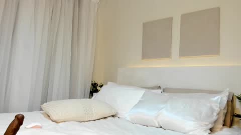 Snapshot of cinnamon_lips07 chatting on February 2026 06:59:02 PM Indie online show from February 2026 06:59:02 PM