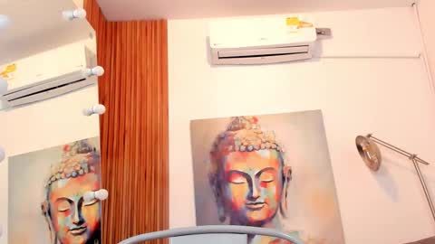 Cintia online show from December 2025 10:13:01 AM