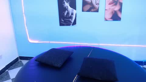 Snapshot of cinthya_dan chatting on February 2026 06:11:01 PM Cinthya online show from February 2026 06:11:01 PM