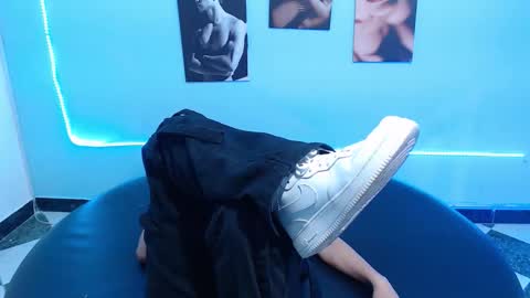 Snapshot of cinthya_dan chatting on February 2026 06:12:01 PM Cinthya online show from February 2026 06:12:01 PM