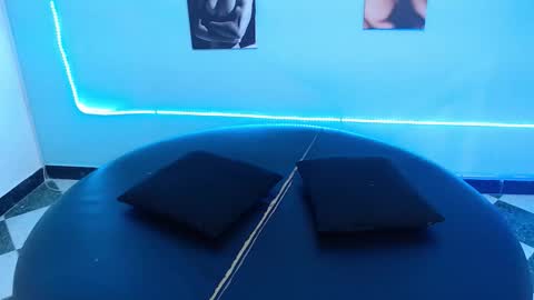 Snapshot of cinthya_dan chatting on February 2026 06:37:01 PM Cinthya online show from February 2026 06:37:01 PM