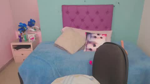 Snapshot of cinthyagomez6 chatting on January 2025 06:45:02 PM cinthyagomez6 online show from January 2025 06:45:02 PM