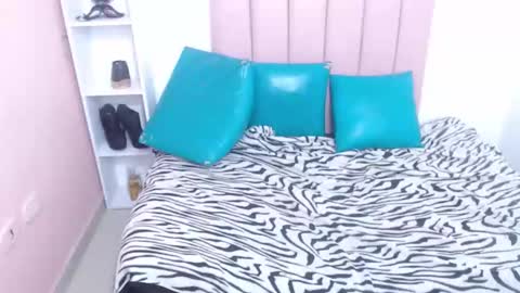 cintia_moretti online show from November 2025 11:25:01 AM