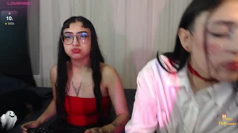 Snapshot of cintya_kors chatting on November 2025 12:01:02 AM Cintya online show from November 2025 12:01:02 AM