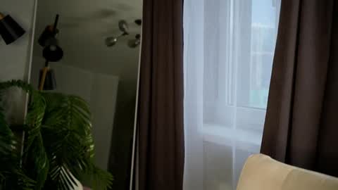 Sandy online show from December 2024 05:21:01 AM