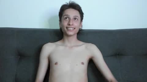 cirosky_elchicopolla online show from December 2025 05:28:01 AM