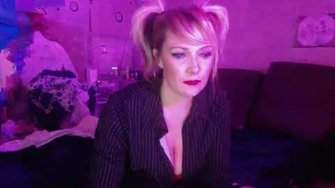 Snapshot of cj_wunderlust chatting on October 2025 02:53:01 AM cj_wunderlust online show from October 2025 02:53:01 AM
