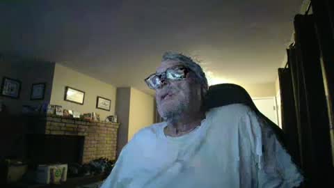 Snapshot of cjscout chatting on January 2025 09:43:02 AM cjscout online show from January 2025 09:43:02 AM