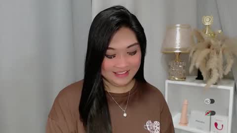 CLAIRE online show from May 2026 03:25:02 AM