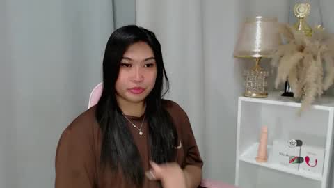 CLAIRE online show from May 2026 05:03:02 AM