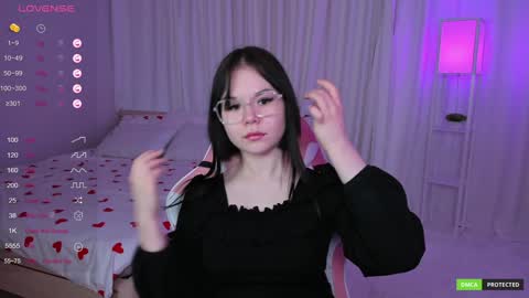 Claire Faers online show from January 2025 10:12:02 AM