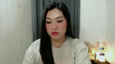 CLAIRE online show from October 2025 05:24:02 PM