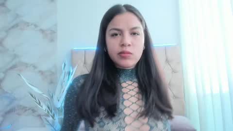 Clara4w online show from May 2026 11:59:02 AM