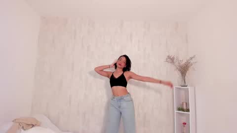 Snapshot of clara_tenssio chatting on January 2025 06:06:01 AM Clara online show from January 2025 06:06:01 AM