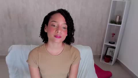 Snapshot of clara_tenssio chatting on January 2025 09:13:01 AM Clara online show from January 2025 09:13:01 AM