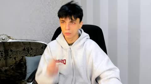 Snapshot of clarkbev chatting on March 2026 06:19:01 AM Clark online show from March 2026 06:19:01 AM