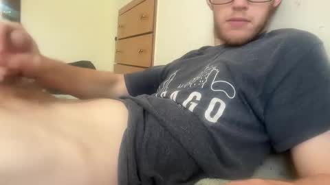 Snapshot of cleatus27 chatting on April 2026 06:07:01 PM cleatus27 online show from April 2026 06:07:01 PM