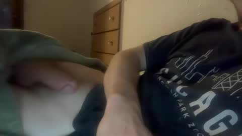 Snapshot of cleatus27 chatting on April 2026 01:41:02 AM cleatus27 online show from April 2026 01:41:02 AM