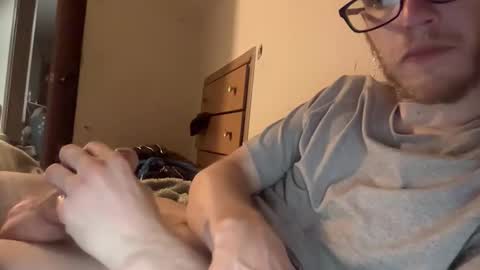 Snapshot of cleatus27 chatting on June 2026 04:02:01 AM cleatus27 online show from June 2026 04:02:01 AM