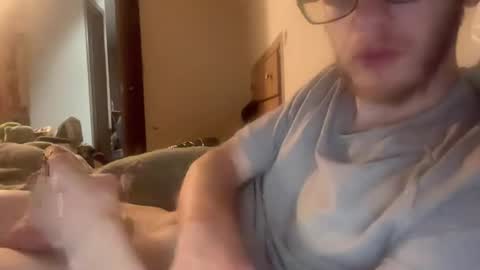 Snapshot of cleatus27 chatting on June 2026 04:33:02 AM cleatus27 online show from June 2026 04:33:02 AM