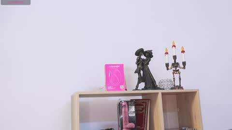 Cleo Adams online show from November 2025 04:56:01 AM