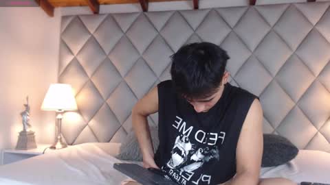 clement_reyes online show from October 2025 01:09:02 PM