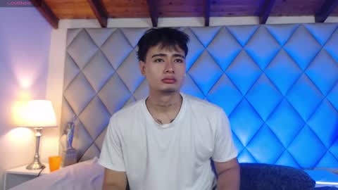 clement_reyes online show from November 2025 01:34:02 PM