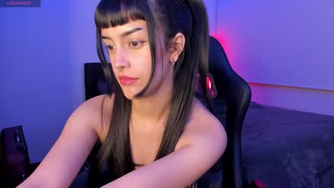 Snapshot of cleo_adams chatting on February 2025 04:14:01 AM Cleo online show from February 2025 04:14:01 AM