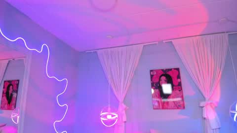 Snapshot of cleo_foxx chatting on April 2026 12:28:01 PM Cleo online show from April 2026 12:28:01 PM