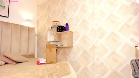 clhoe_johnson_ online show from July 2026 12:56:01 PM