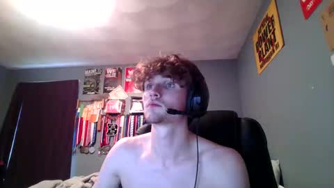 Snapshot of clint_wood chatting on October 2025 03:35:02 PM clint_wood online show from October 2025 03:35:02 PM