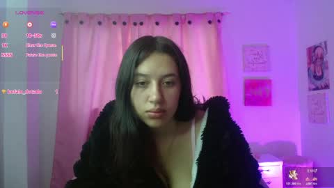 Snapshot of cloe_7 chatting on March 2026 12:28:01 PM cloe_7 online show from March 2026 12:28:01 PM
