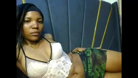 Cloe online show from October 2025 11:07:01 PM