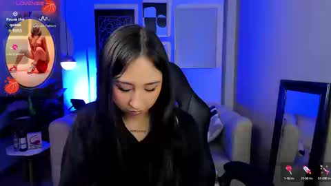 Cloe  online show from September 2025 08:53:02 PM