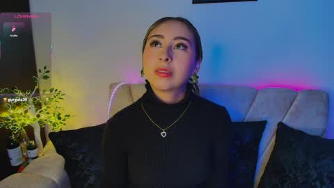 cloe_martinezz_ online show from May 2026 07:36:01 AM