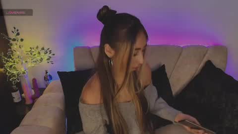 cloe_martinezz_ online show from June 2026 04:56:01 AM