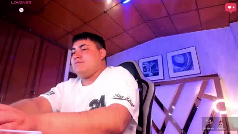 Snapshot of cloe_x_billy chatting on November 2025 07:02:02 PM Cloe x Billy online show from November 2025 07:02:02 PM