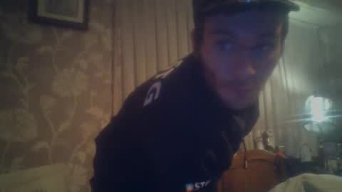 Snapshot of clouds_rider999 chatting on February 2025 11:07:02 AM clouds_rider999 online show from February 2025 11:07:02 AM