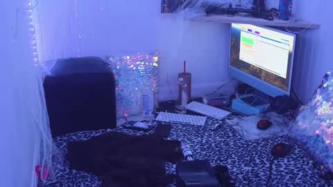 Clover51980 online show from January 2025 08:36:01 AM