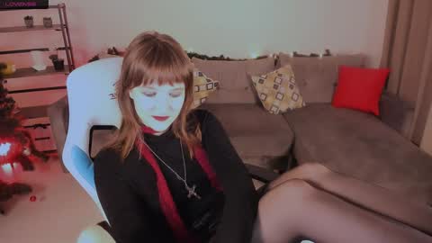  Clover  follow me  online show from January 2025 02:52:01 PM