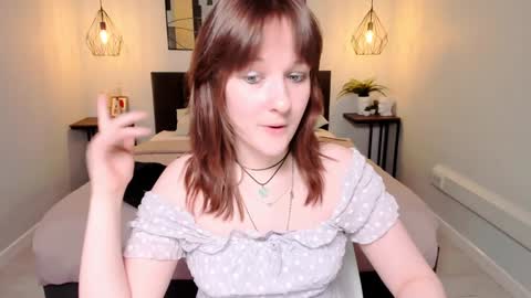  Clover  follow me  online show from February 2025 09:57:02 AM