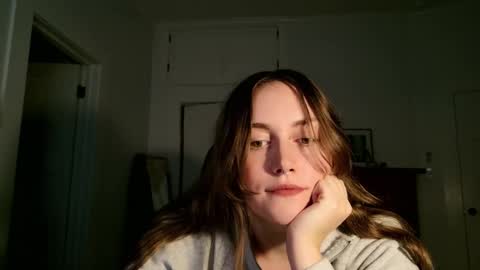 Clover online show from October 2025 05:43:02 AM