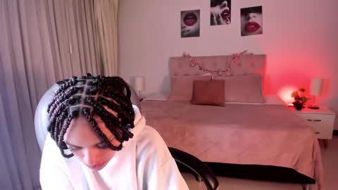 emely dolce online show from January 2025 08:36:01 AM